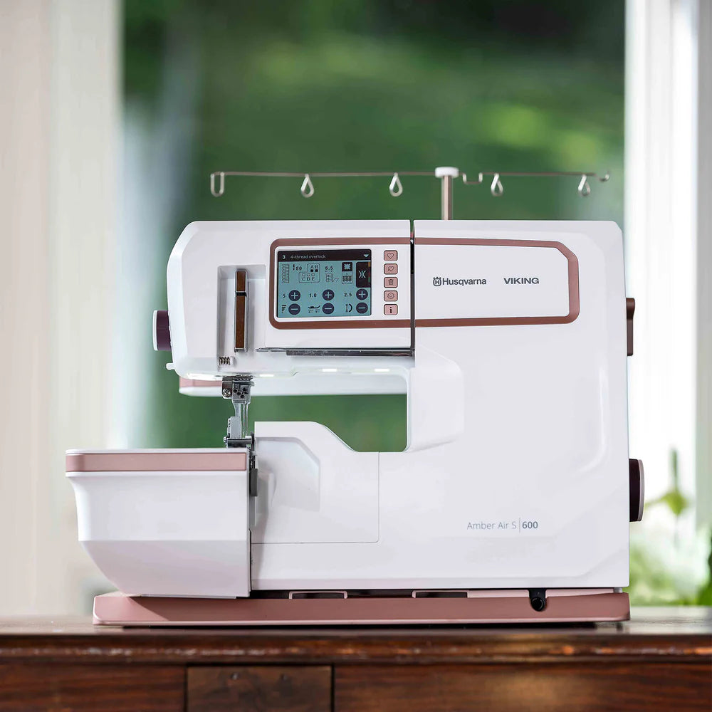 HUSQVARNA VIKING AMBER Air S 600 Coverlock Machine, additional product view