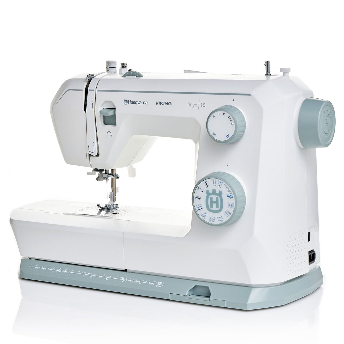 HUSQVARNA® VIKING® ONYX™ 15 Sewing Machine — official product image 5