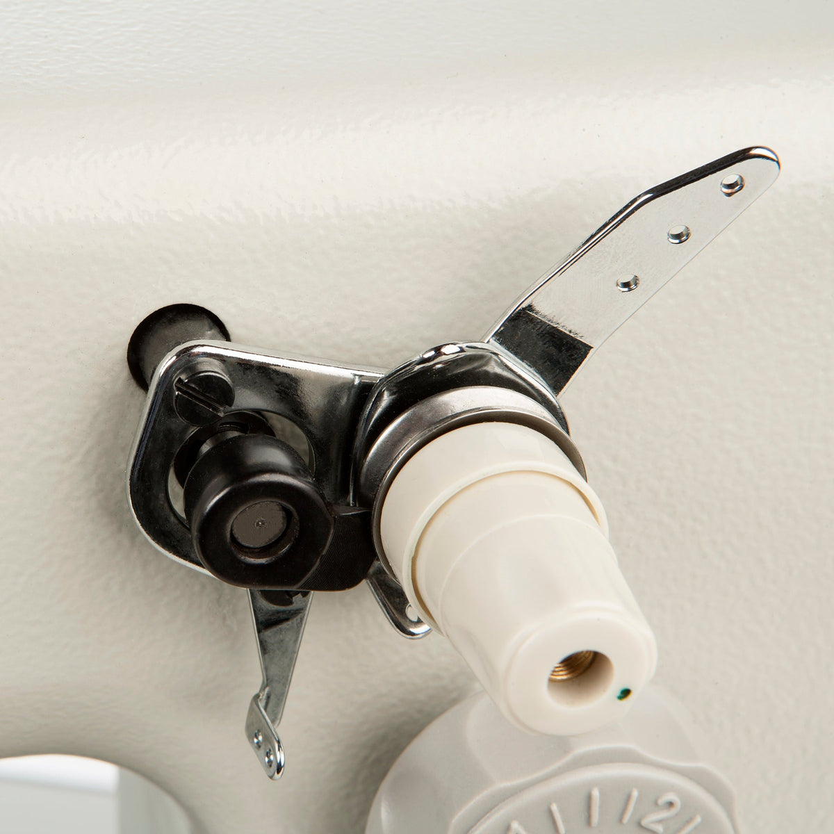 Reliable 4900SC built-in thread tension release mechanism