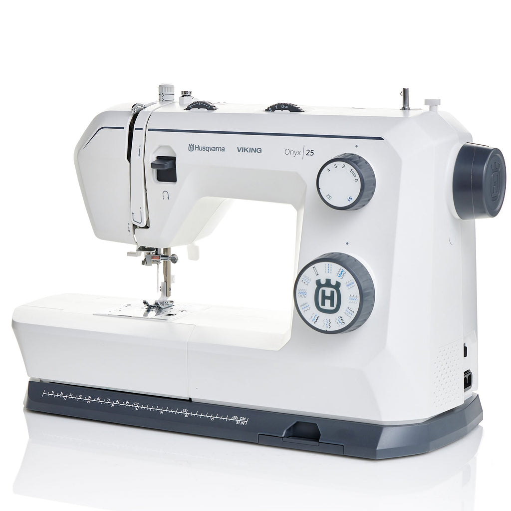 HUSQVARNA® VIKING® ONYX™ 25 Sewing Machine — official product image 2