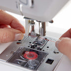 HUSQVARNA® VIKING® ONYX™ 15 Sewing Machine — official product image 11