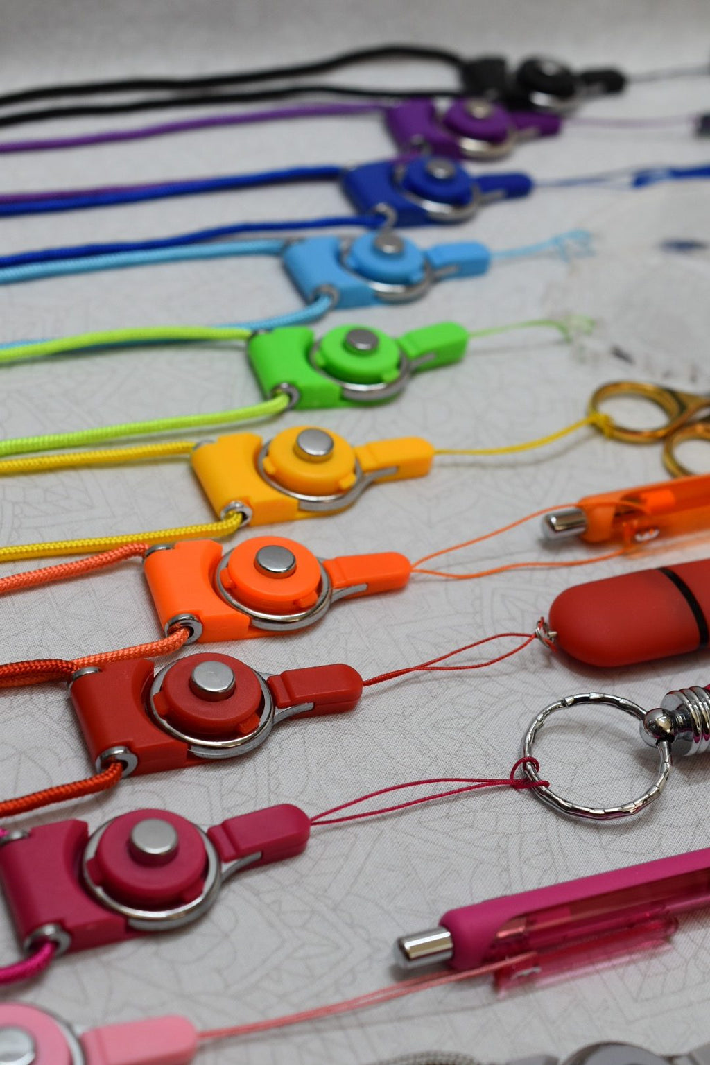 SARIDITTY Crafter’s Notion Necklace
