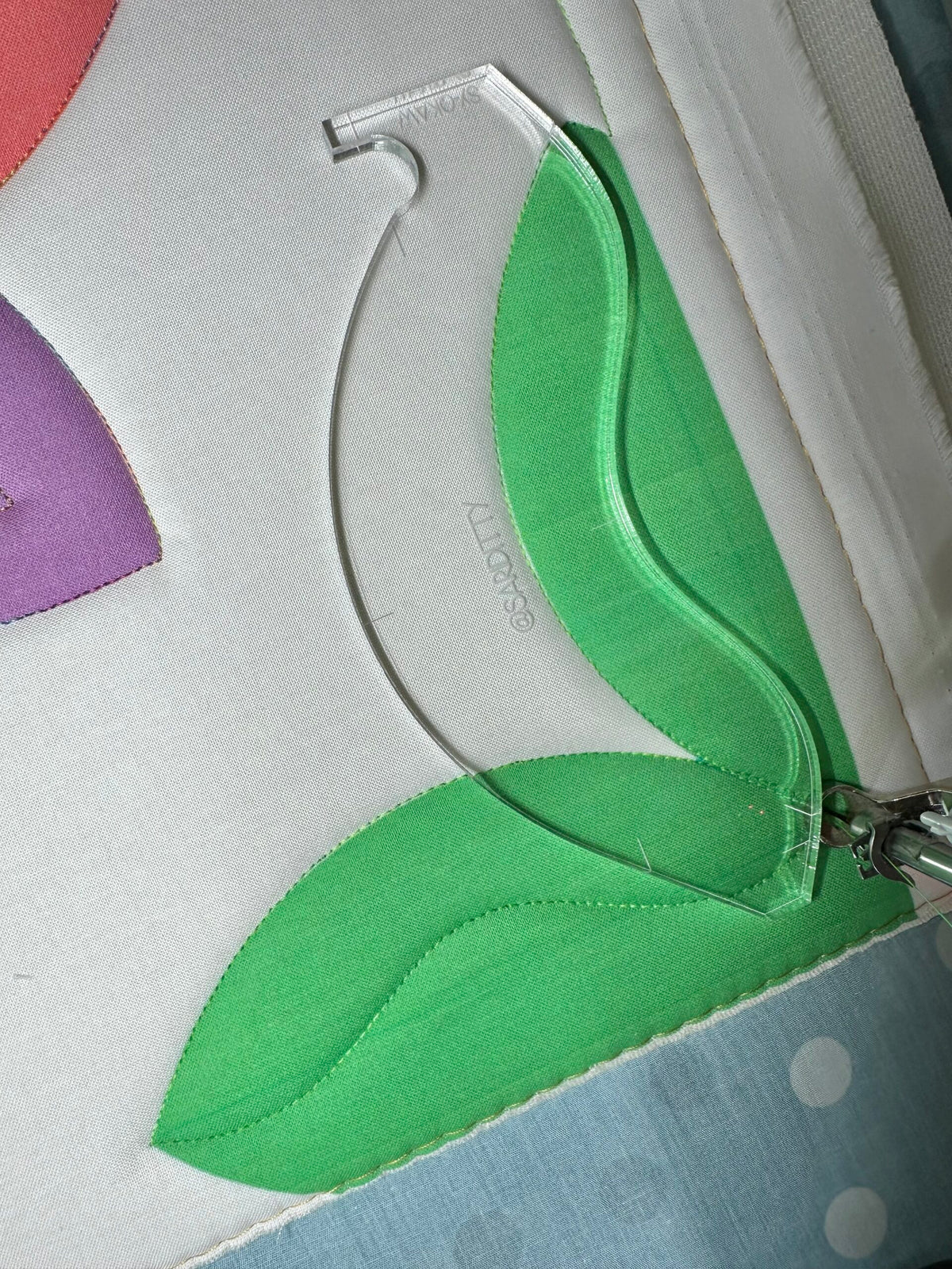 SARIDITTY Quilt Keeper