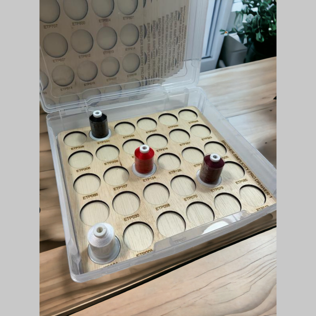 Brother Simplicity Pro Thread Storage Trays, 360 Spools — tray and thread samples in an open clear case