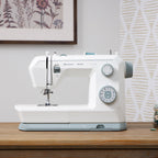 HUSQVARNA® VIKING® ONYX™ 15 Sewing Machine — official product image 3