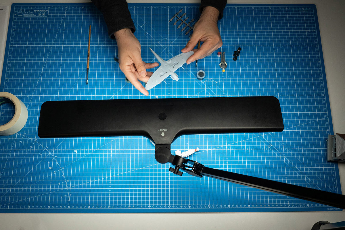 Daylight Lumi Table Lamp in Black