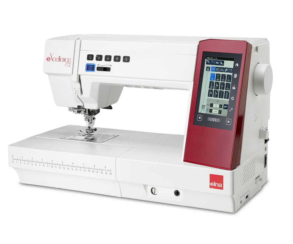 Elna eXcellence 772 large workspace and controls