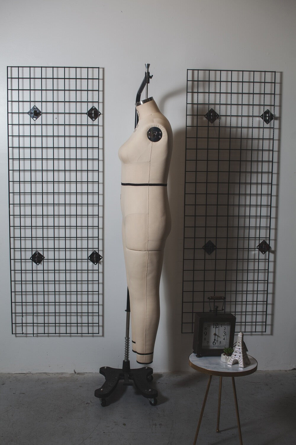 French European Plus Size Full Body Form, view 2