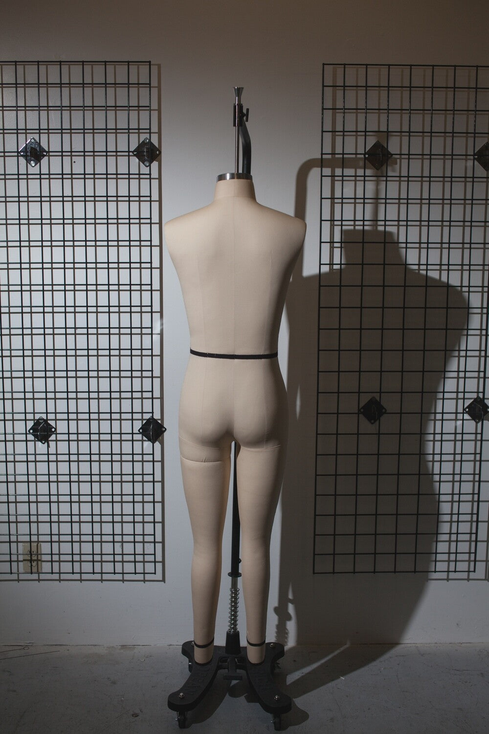 French European Male Full Body Form, view 3