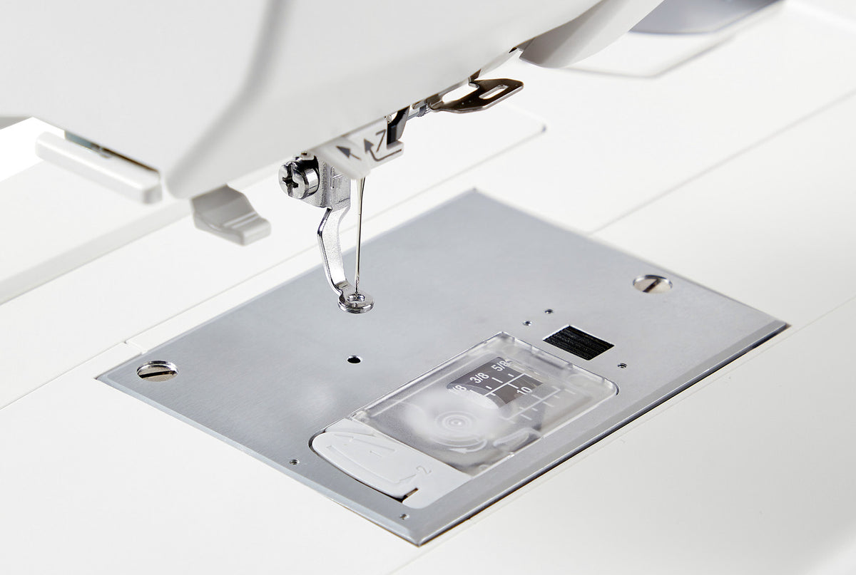 Janome Memory Craft 100E — manufacturer detail view 3