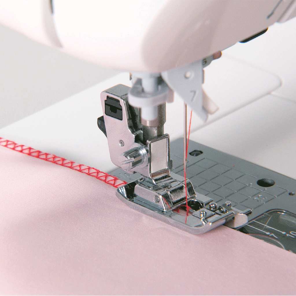 JUKI HZL-DX5 overcasting detail