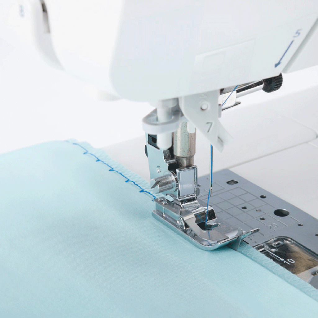 JUKI HZL-DX5 blindstitchpresserfoot detail