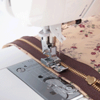 JUKI HZL-DX5 zipperpresserfoot detail