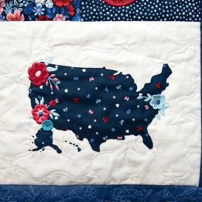 Star-Spangled Beauty Ladder Quilt — detail 3