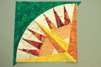 Quiltsmart Mini Mariner’s Compass Pattern & Interfacing Pack — product view 3