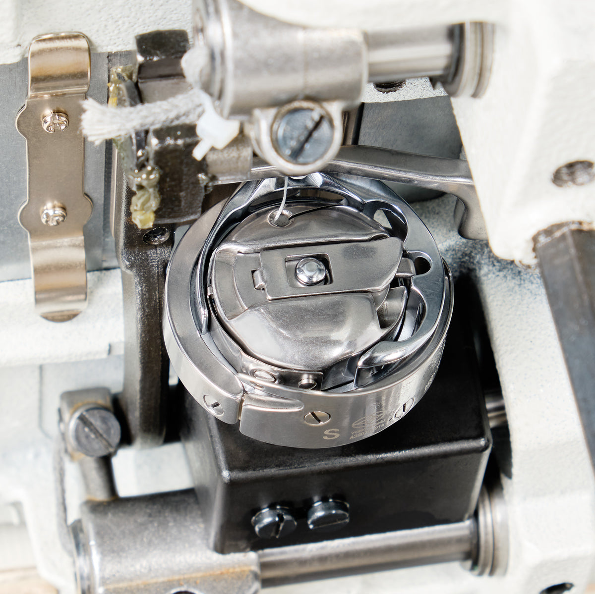 Reliable 2620ZW large-capacity bobbin