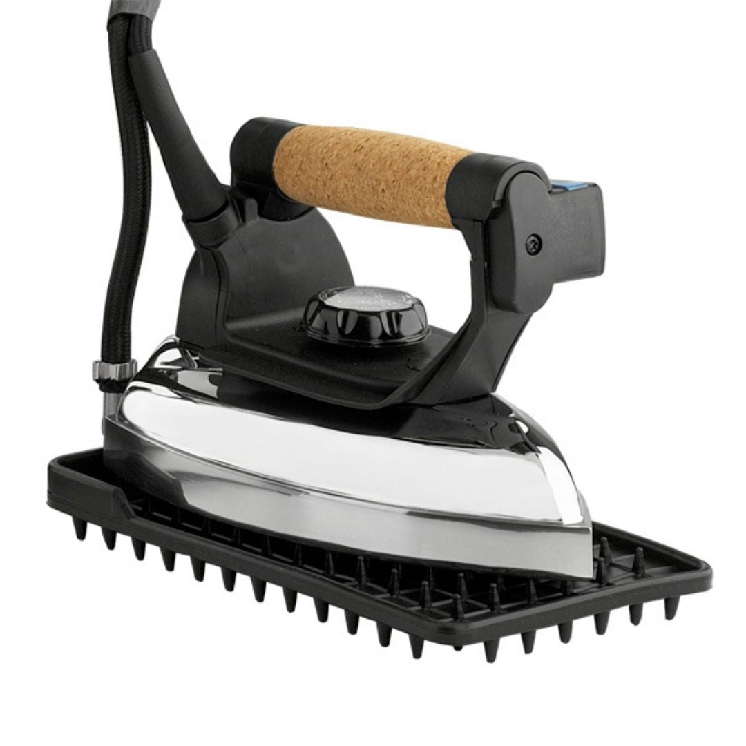 Reliable 3000IS Professional 1.4L Steam Iron Station — official image 3