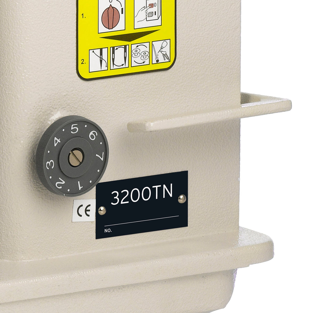 Reliable 3200TN two-needle needle-feed sewing area detail