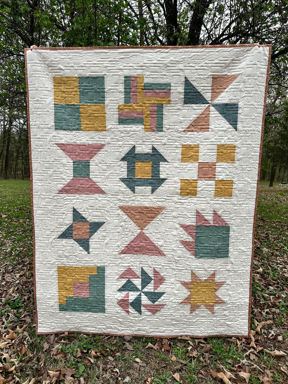 Seams Sew Me Beginner Quilt Sampler alternate finished quilt