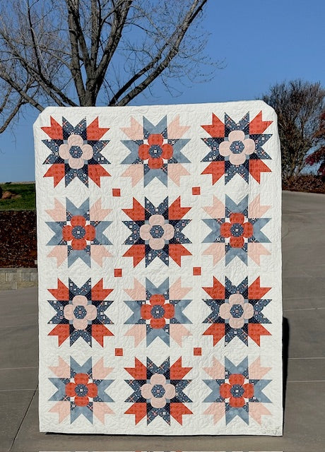 Seams Sew Me Friendship Blooms quilt example 7