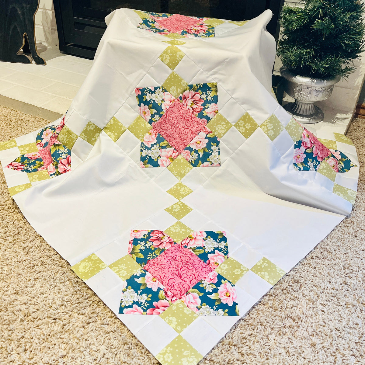 Seams Sew Me Posy Chain finished project, view 5