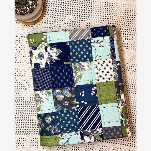 Seams Sew Me Quilt Journal Cover finished project, view 8