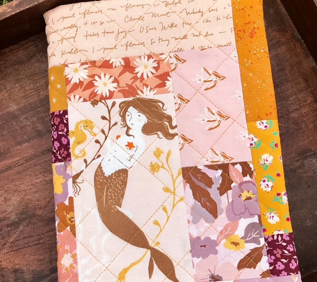 Seams Sew Me Quilt Journal Cover finished project, view 9