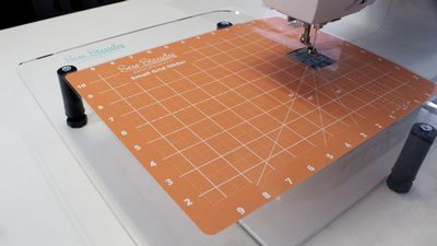 Sew Steady Small Grid Glider — 11 × 14 Inches
