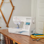 SINGER Quantum Stylist 9960 Sewing Machine, view 2