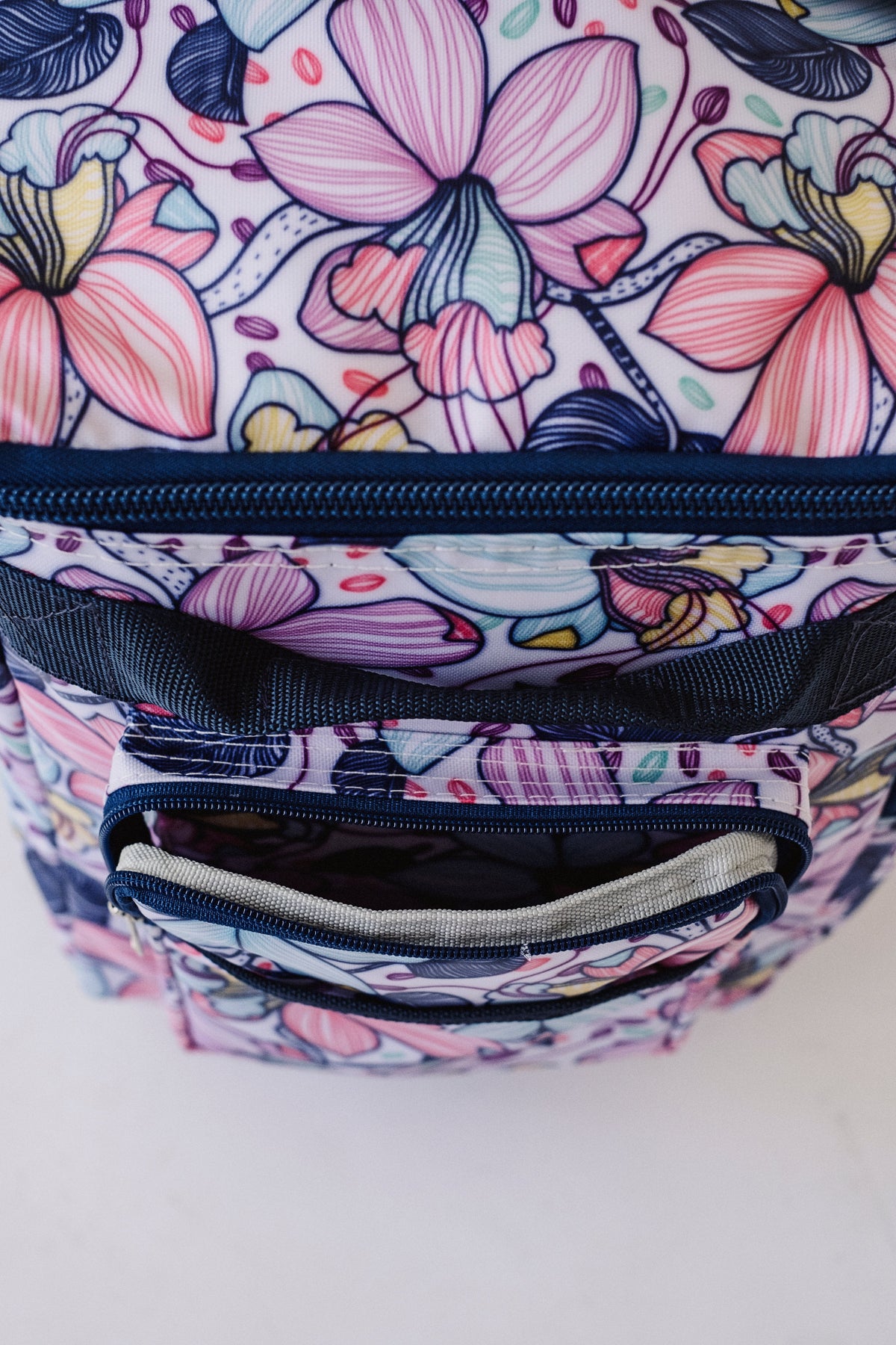 Bluefig DS19 Maisy 19-inch Wheeled Sewing Machine Bag - detail view 8